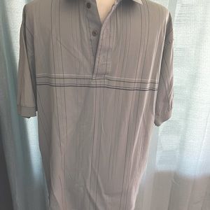 Ben Hogan size Medium Mens Golf Shirt Comfortable Casual Sporty